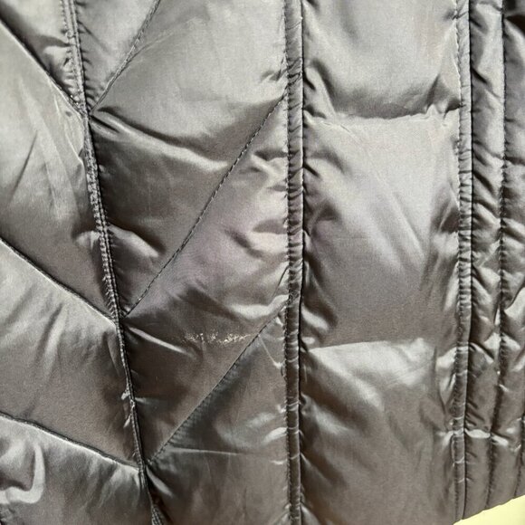 London Fog Down Feathers Coat Women Medium Quilted Puffer Classic Gothic *flaw* - Picture 12 of 15